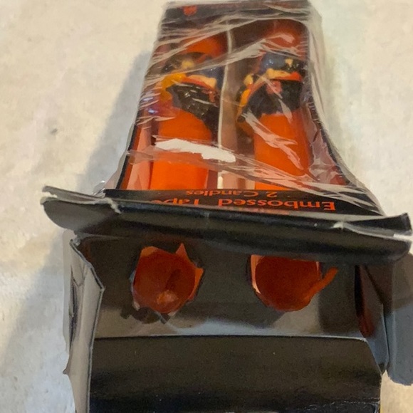 Vintage Robert Alan candle Co 10 inch Halloween witch embossed tapered Candles - Picture 6 of 6